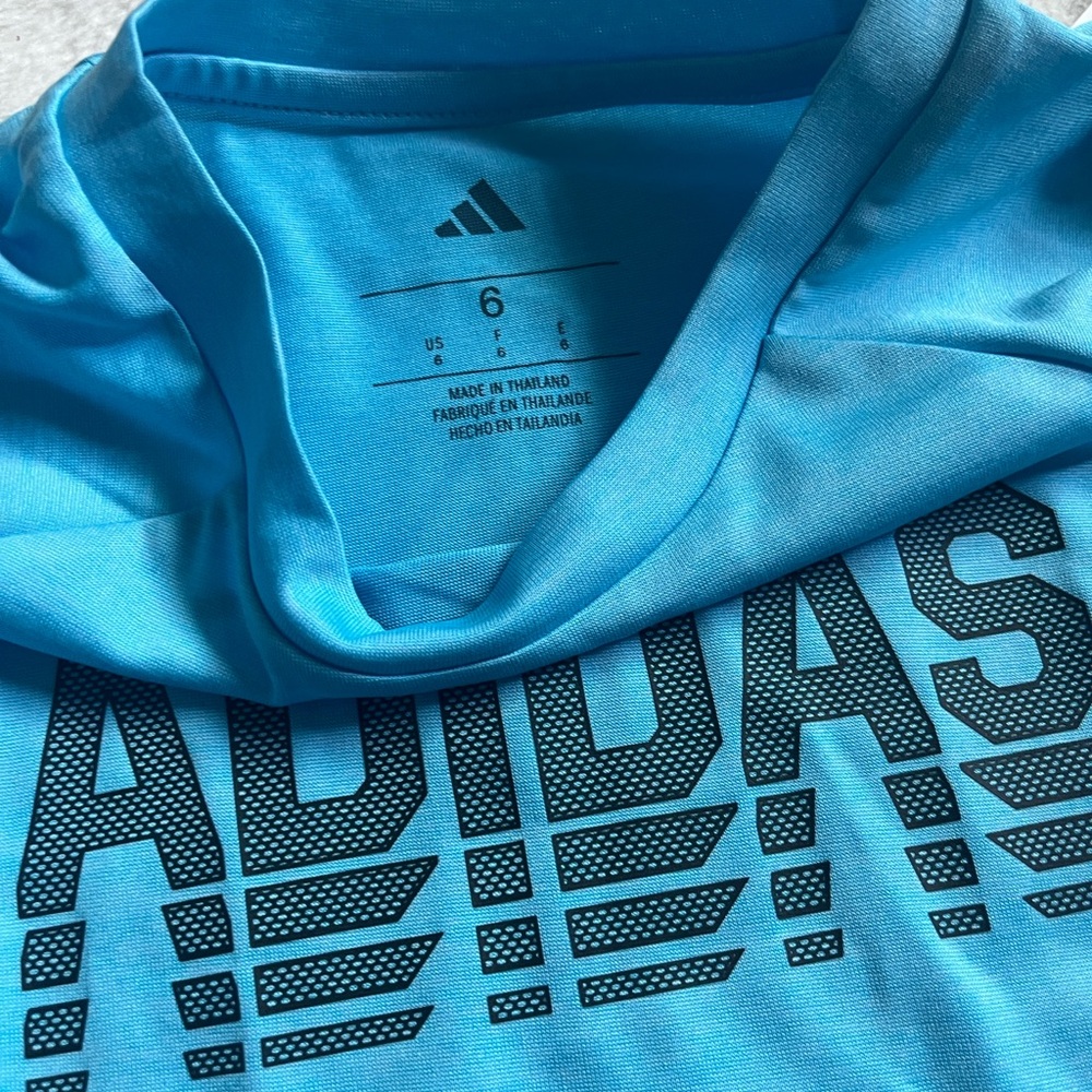 New Adidas Tee - Picture 4 of 4